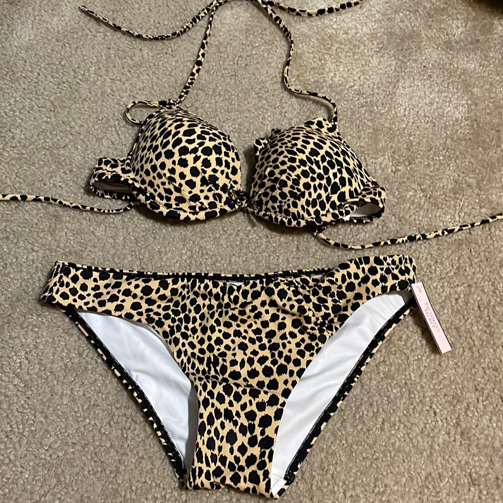 Victoria’s Secret cheetah print bikini